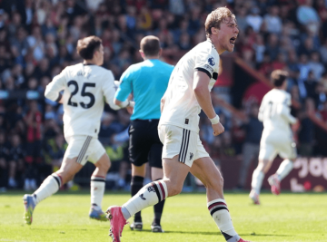 霍伊伦29场4球,加纳乔33场5球,曼联弃将完爆他们:30场11球