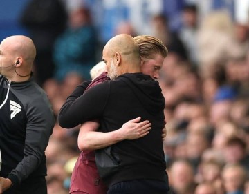 2-0！4-1！欧冠之争太惨烈，曼城晋级前4，纽卡惨败维拉排名前三