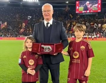 73岁拉涅利热泪盈眶！7万人唱歌送离别：6个月补锅+冲到意甲第5