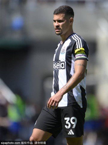 震动英超！沙特挥金如土，纽卡斯尔双核吉马良斯、伊萨克何去何从？