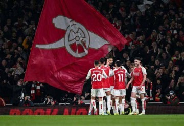 阿森纳,对阵,巴黎圣曼,欧冠半决赛打响:残阵枪手对抗法甲霸主,胜负难料!