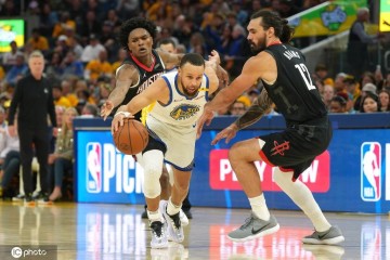 库里36+9+7巴特勒伤停 勇士逆转火箭总分2-1