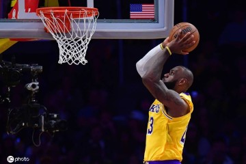 NBA高管:湖人未官宣詹姆斯执行球员选项 很奇怪