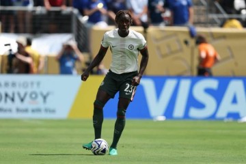 TA:切尔西愿意接受对查洛巴的报价 英超和欧洲多队关注杰克逊