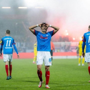 德媒:门兴有意日本前锋町野修斗;球员本赛季在德甲打进11球