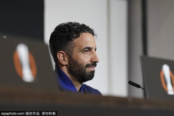 曼联主帅阿莫林警示球队：欧联半决赛次回合不可掉以轻心