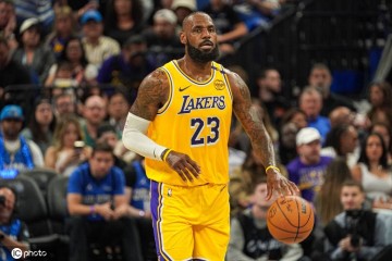 詹姆斯若离队下家赔率:骑士第1 独行侠第2勇士第3