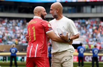 13.1亿豪门首秀!福登满血复活,多库打破球荒,曼城2-0非洲冠军