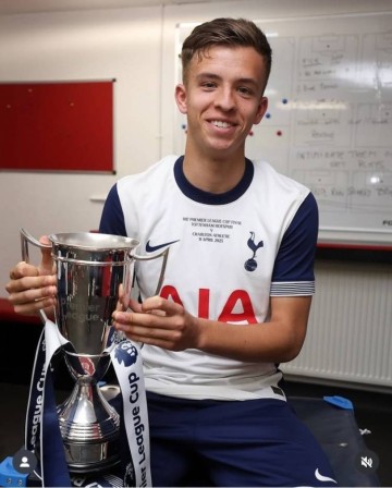 自媒体：德克斯特-奥利弗将离开热刺，曼城&曼联都在尝试签约球员