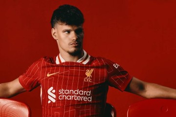 官宣签下科尔克兹!利物浦豪掷1.8亿英镑,创队史引援投入之最