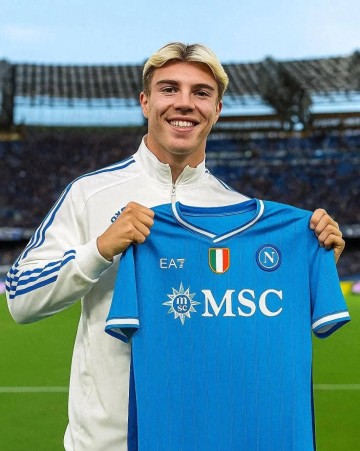 霍伊伦5000万欧加盟那不勒斯,迎接新挑战