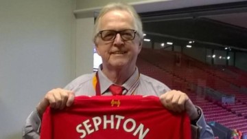 安菲尔德之声！利物浦官方：安菲尔德球场播音员塞普顿赛季末退休