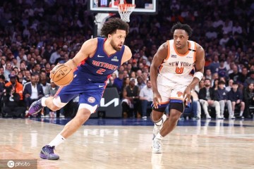 坎宁安24+8唐斯两双 活塞险胜尼克斯系列赛2-3