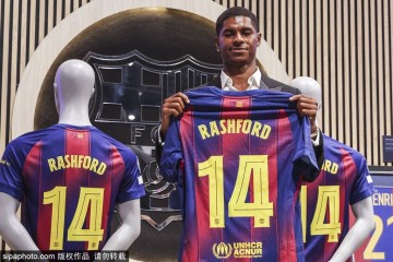 巴萨清仓行动:18岁后卫赫克托·福尔特或赴法甲开启新征程